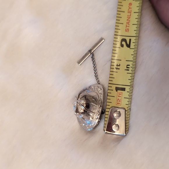 Silver Toned Firefighters Hat Tie Pin - Picture 10 of 12